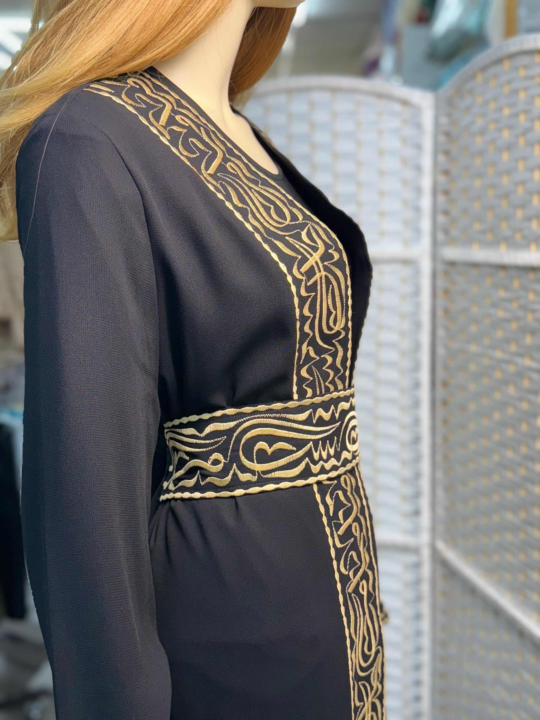 green emerald velvet dress Abaya with Arabic Calligraphy Tatreez Golden Embroidery